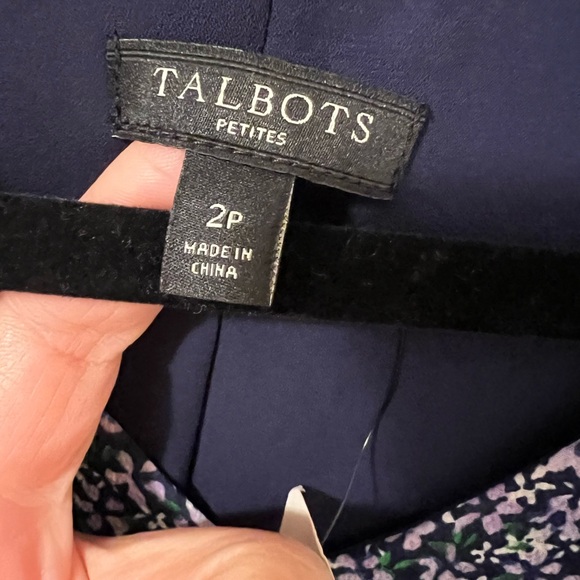 Talbots Short Sleeve Dress NWT Size 2 Petite - Picture 11 of 11